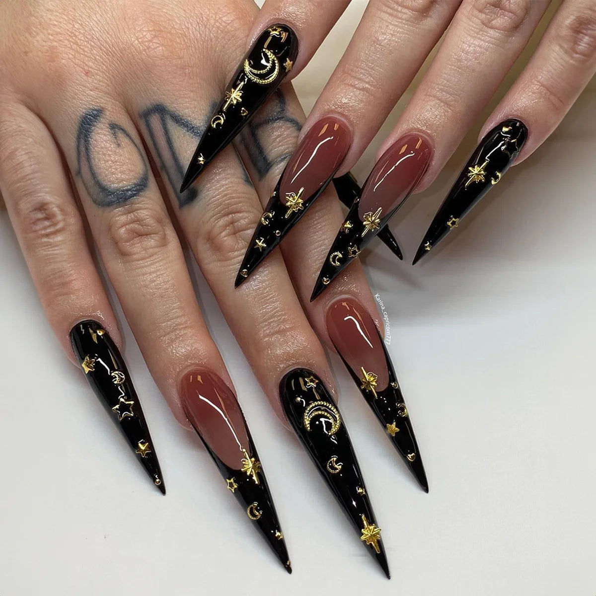 24Pc Halloween False Nails Long Almond Fake Nails Sharp Nail French Ballerina Diamond Press on Nails Artificial Nail Enhancement