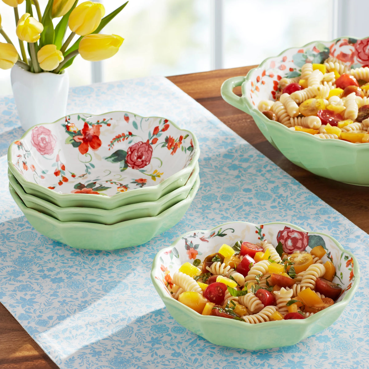 Painted Meadow Green 4-Piece Ceramic Pasta Bowl Set